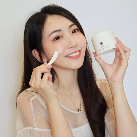 在卸妝的同時還能療癒身心，雅聞脈輪清新極淨卸妝膏