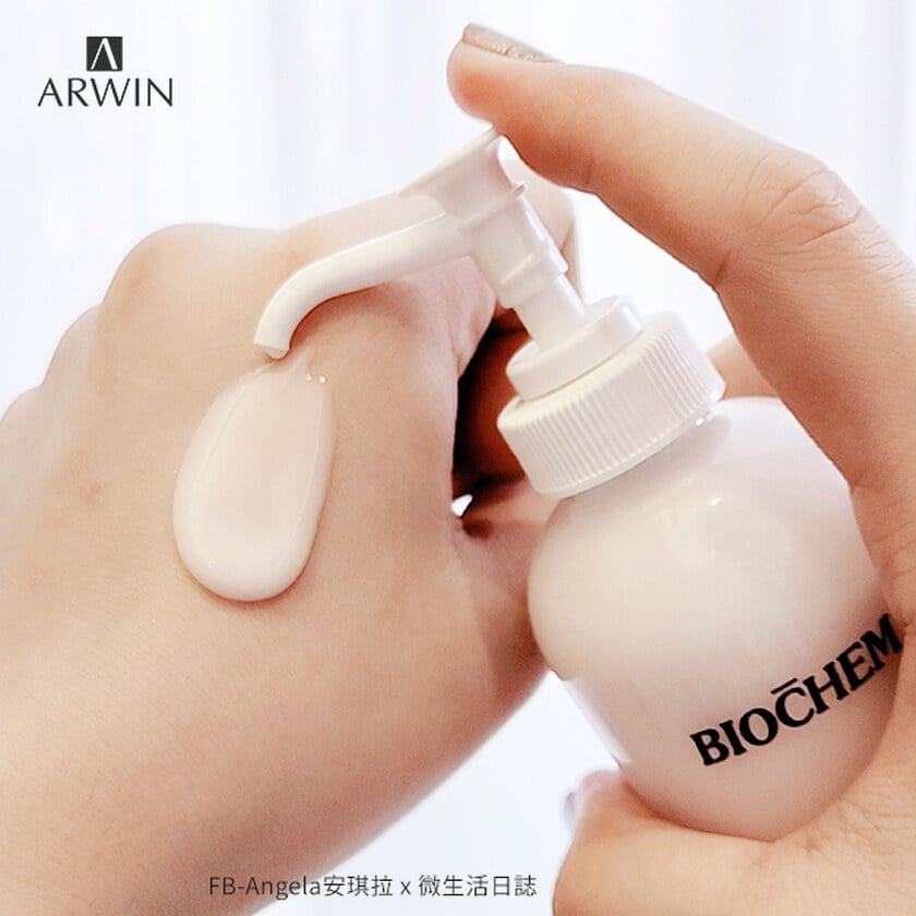 玫瑰胜肽幼嫩．金精華脂120ml